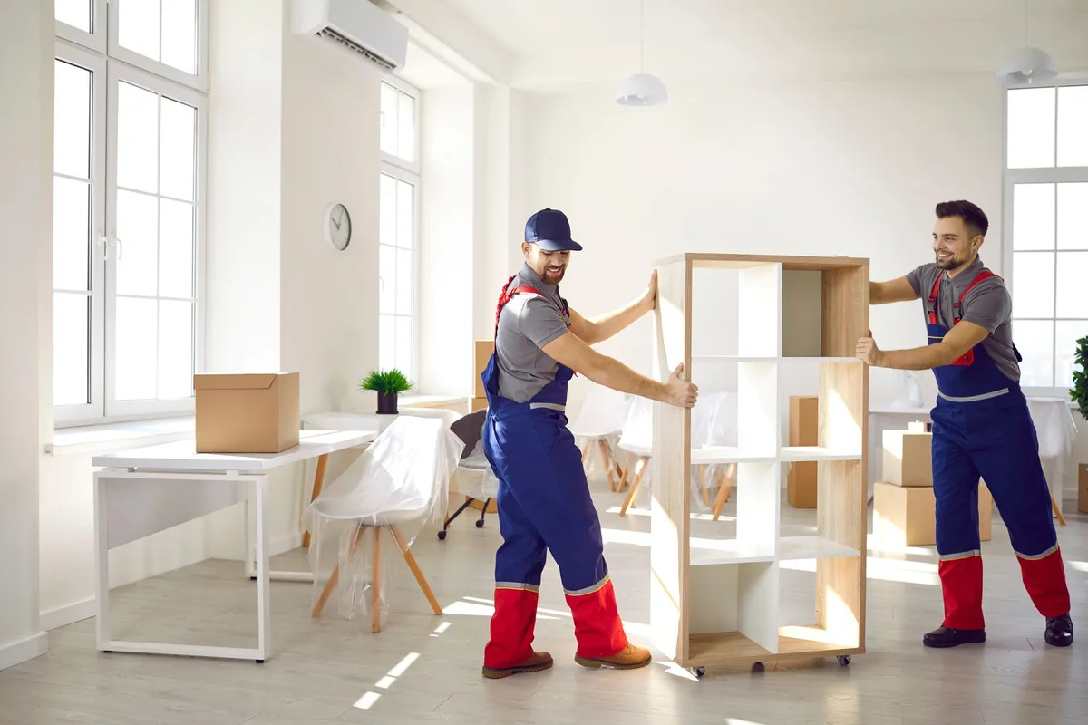 shutterstock_2152662593-1200w moving